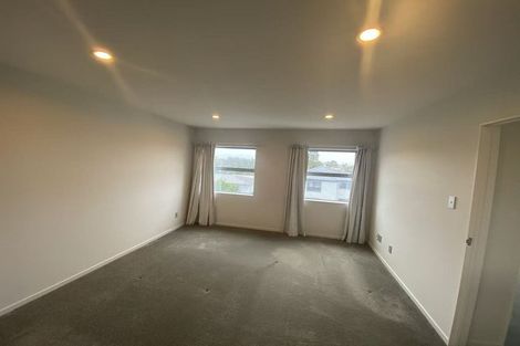 Photo of property in 27 Matipo Road, Te Atatu Peninsula, Auckland, 0610