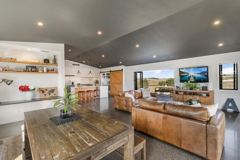 Photo of property in 174 Cameron Town Road, Pukekohe, 2678