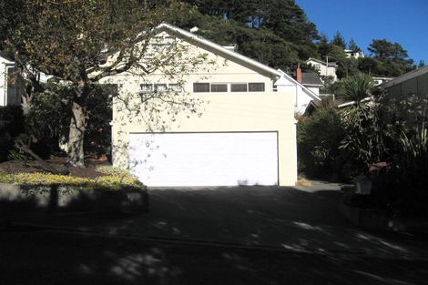 Photo of property in 16 Rona Street, Eastbourne, Lower Hutt, 5013