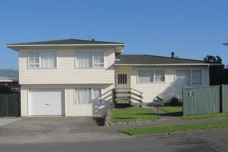 Photo of property in 87 Gloaming Hill, Titahi Bay, Porirua, 5022