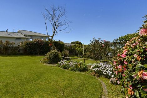 Photo of property in 37 Coppelia Avenue, Omokoroa, 3114