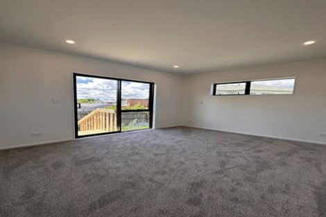 Photo of property in 59b Totara Road, Te Atatu Peninsula, Auckland, 0610