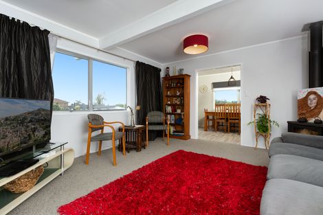 Photo of property in 16 Pandora Place, Welcome Bay, Tauranga, 3112