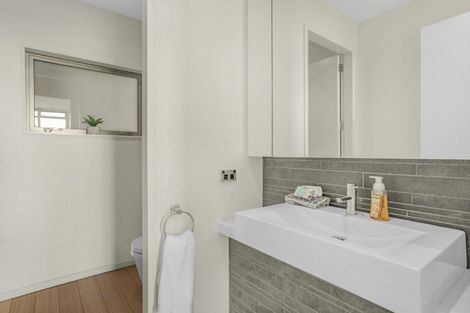 Photo of property in 13a Walter Road, Lowry Bay, Lower Hutt, 5013