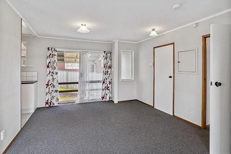 Photo of property in 307 Roscommon Road, Clendon Park, Auckland, 2103