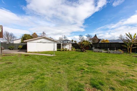 Photo of property in 2 Mcquarrie Place, Ngatea, 3503