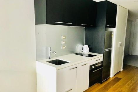 Photo of property in Queen's Residences, 2111/8 Airedale Street, Auckland Central, Auckland, 1010