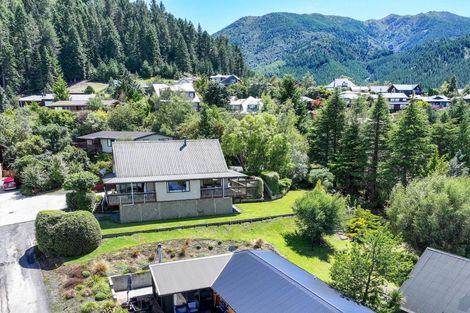 Photo of property in 22 Chalet Crescent, Hanmer Springs, 7334