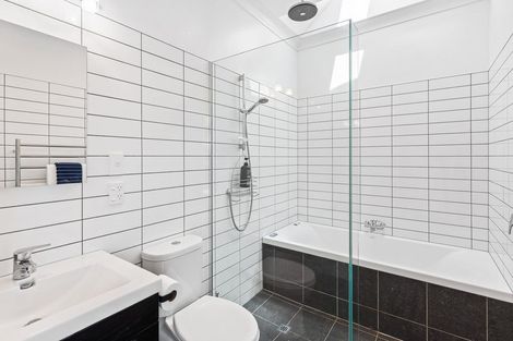 Photo of property in 16 Webber Street, Paraparaumu Beach, Paraparaumu, 5032