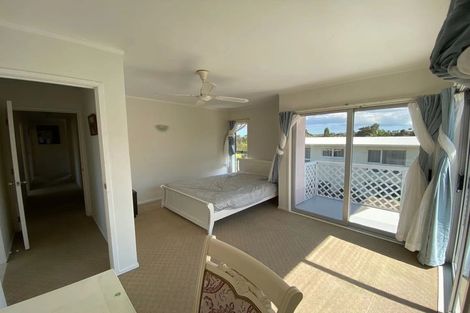 Photo of property in 6 Barlow Place, Chatswood, Auckland, 0626