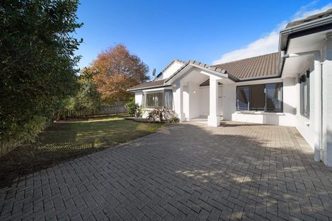 Photo of property in 170 Botany Road, Botany Downs, Auckland, 2010