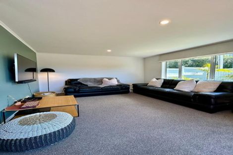 Photo of property in 6 Channel View Road, Campbells Bay, Auckland, 0630