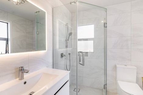 Photo of property in 145 Astley Avenue, New Lynn, Auckland, 0600