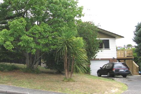 Photo of property in 8 Erica Road, Sunnynook, Auckland, 0620