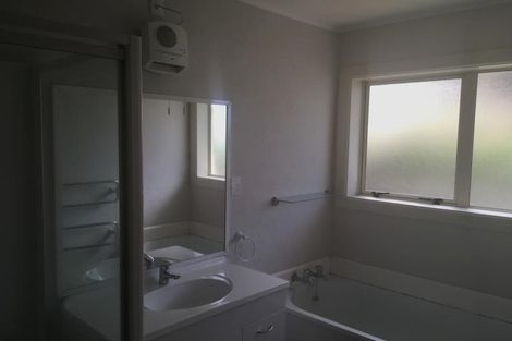 Photo of property in 1 Saffron Street, Bryndwr, Christchurch, 8053