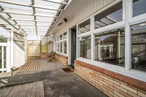 Photo of property in 4/188 Captain Springs Road, Onehunga, Auckland, 1061