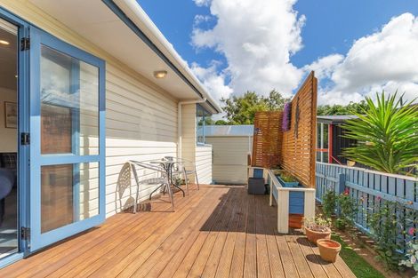 Photo of property in 253a Cambridge Street, Levin, 5510