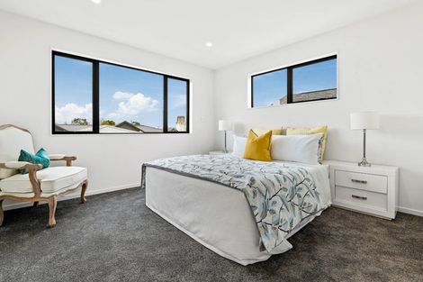 Photo of property in 49b Vera Road, Te Atatu South, Auckland, 0610