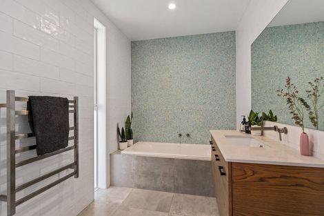 Photo of property in 8 Awanui Crescent, Matakana, Warkworth, 0985