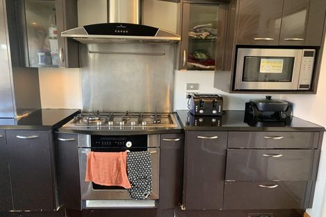 Photo of property in 17 Tide Close, Mount Wellington, Auckland, 1060