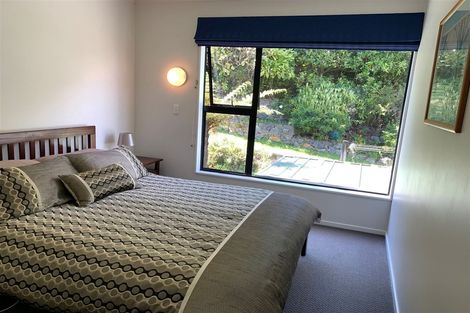 Photo of property in 99 Woodman Drive, Tawa, Wellington, 5028