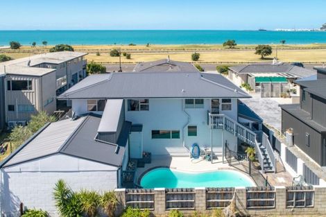 Photo of property in 6a The Esplanade, Westshore, Napier, 4110