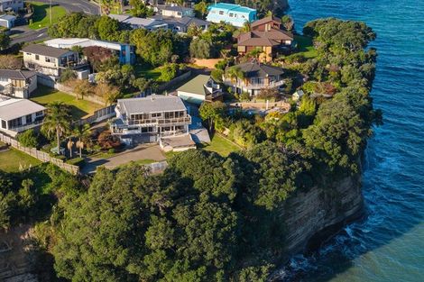 Photo of property in 819 Whangaparaoa Road, Manly, Whangaparaoa, 0930