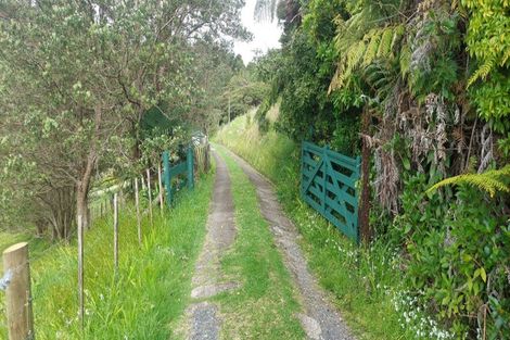 Photo of property in 90 Lone Kauri Road, Karekare, Auckland, 0772