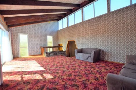 Photo of property in 87a Edmonton Road, Henderson, Auckland, 0612