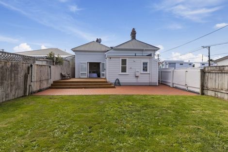 Photo of property in 24 Elizabeth Street, Petone, Lower Hutt, 5012