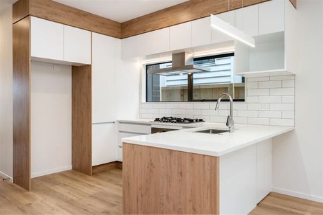 Photo of property in 25 Bronzewater Drive, Silverdale, 0932