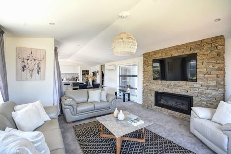 Photo of property in 18 Caledonia Drive, Mosgiel, 9024