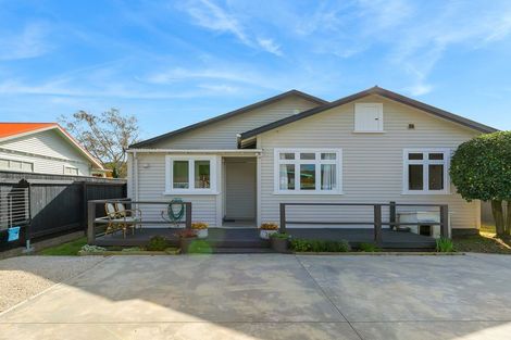 Photo of property in 38 Palmer Crescent, Silverstream, Upper Hutt, 5019