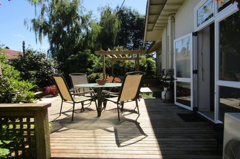 Photo of property in 17 Parsonage Road, Waimate, 7924