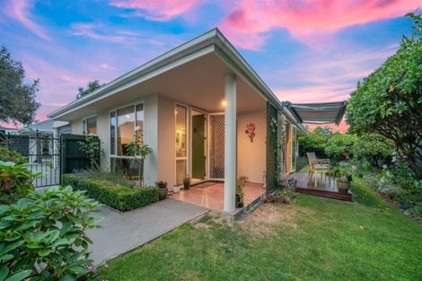 Photo of property in 3/215 Wairakei Road, Bryndwr, Christchurch, 8053