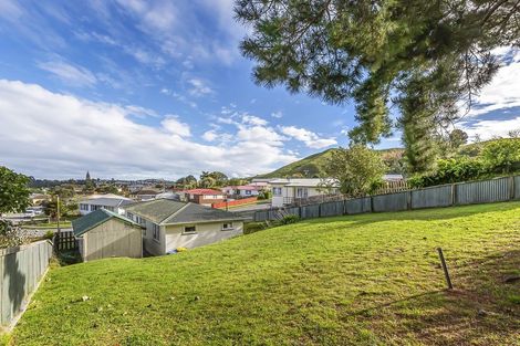 Photo of property in 74 Arahura Crescent, Waitangirua, Porirua, 5024