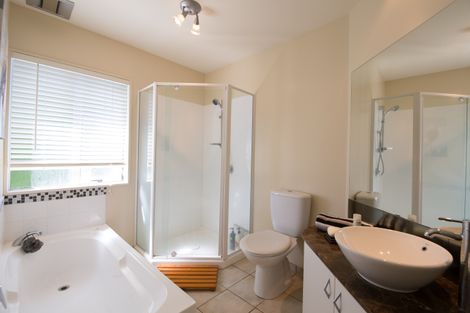 Photo of property in 6 Leabridge Mews, Harewood, Christchurch, 8051