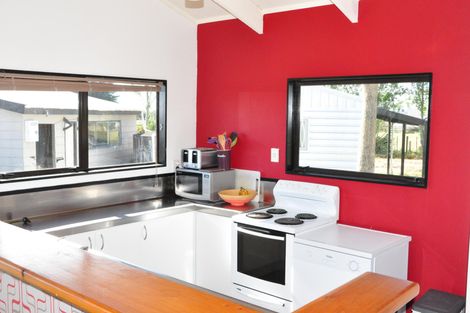 Photo of property in 928 Tennent Drive, Linton, Palmerston North, 4472