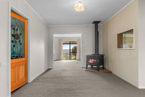 Photo of property in 950 Oneriri Road, Kaiwaka, 0573