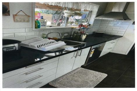 Photo of property in 8 Adel Place, Weymouth, Auckland, 2103