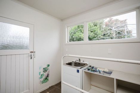 Photo of property in 9 Ries Street, Dannevirke, 4930