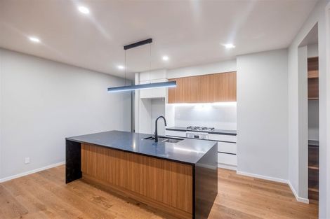 Photo of property in 20 Lewis Younie Road, Kumeu, 0810