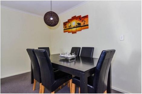 Photo of property in 227 Triangle Road, Massey, Auckland, 0614