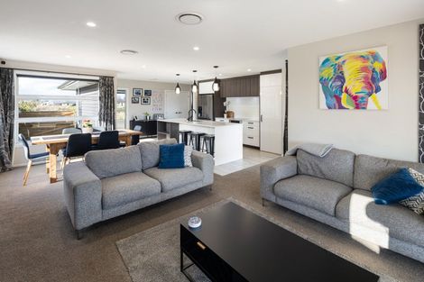 Photo of property in 15 Hyatt Close, Leamington, Cambridge, 3432