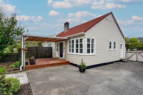 Photo of property in 7 Anson Grove, Naenae, Lower Hutt, 5011