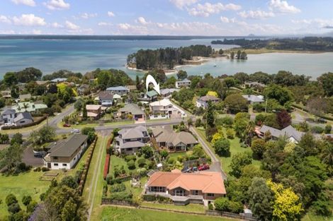 Photo of property in 220 Tanners Point Road, Tanners Point, Katikati, 3177