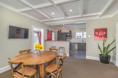 Photo of property in 56 Queenwood Road, Levin, 5510