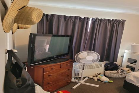 Photo of property in 1/72 Gloucester Road, Manurewa, Auckland, 2102