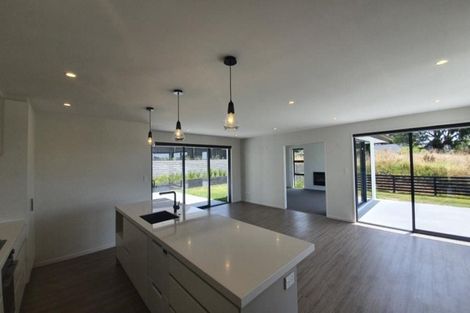 Photo of property in 2 Western Rise, Hurworth, New Plymouth, 4310