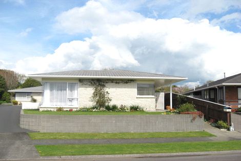 Photo of property in 1/6 Boulevard Drive, Merrilands, New Plymouth, 4312